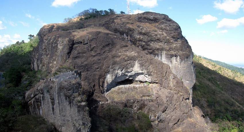 puerta-del-diablo-boqueron-centro-historico-el-salvador.jpg